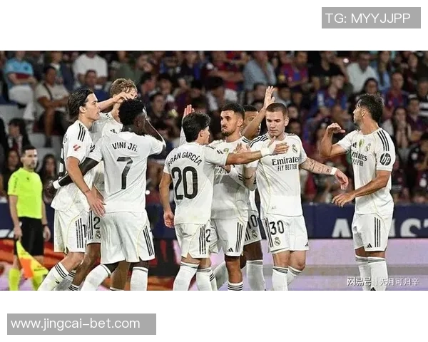 德甲激战皇马险胜那不勒斯乌龙球引发全场争议与热议