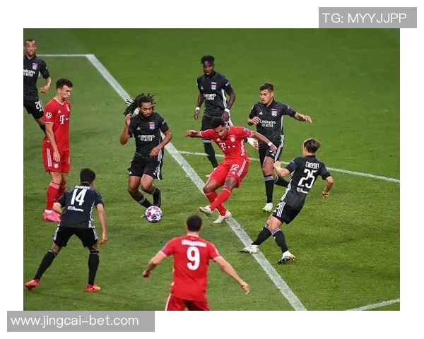 中超惊现冷门巴黎圣日耳曼与拜仁激战成和点球大战引发全场狂欢 中超惊现冷门巴黎圣日耳曼与拜仁激战成和点球大战引发全场狂欢