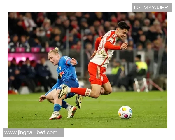 意甲精彩对决拜仁险胜莱比锡争议判罚引发全场热议 意甲精彩对决拜仁险胜莱比锡争议判罚引发全场热议