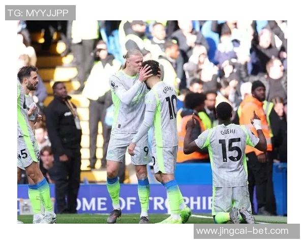 世界杯精彩对决曼城与那不勒斯1比1平局绝杀瞬间引发全场热烈反响